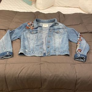 Jessica Simpson Jean jacket size Large flower embroidery